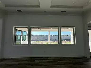 1701 S Crumal St, Visalia, CA 93292-9663