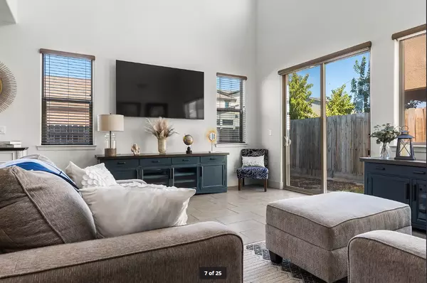 3432 W Good Avenue, Visalia, CA 93277