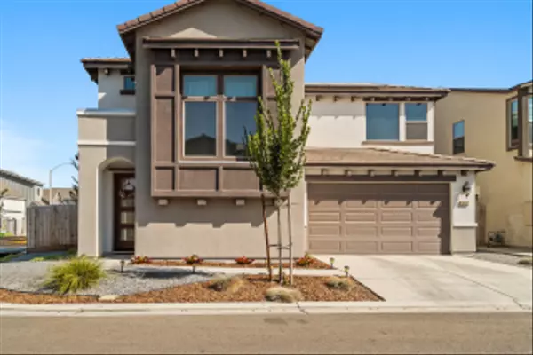 3432 W Good Avenue, Visalia, CA 93277