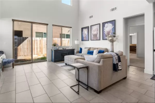 3432 W Good Avenue, Visalia, CA 93277