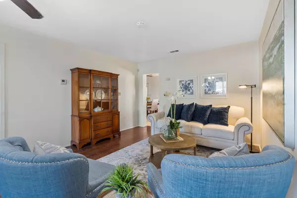 10448 9 1/2 Avenue, Hanford, CA 93230