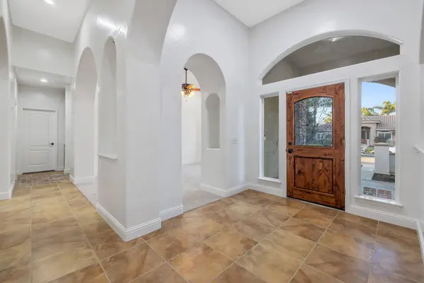 4421 E Douglas Avenue, Visalia, CA 93292