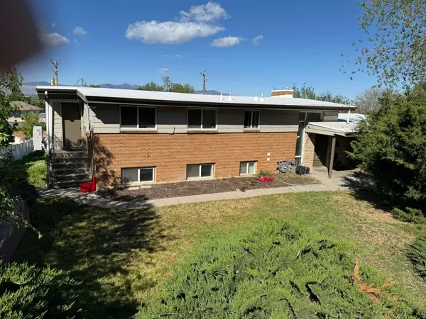 1766 E SOUTHWOODSIDE DR, Holladay, UT 84124