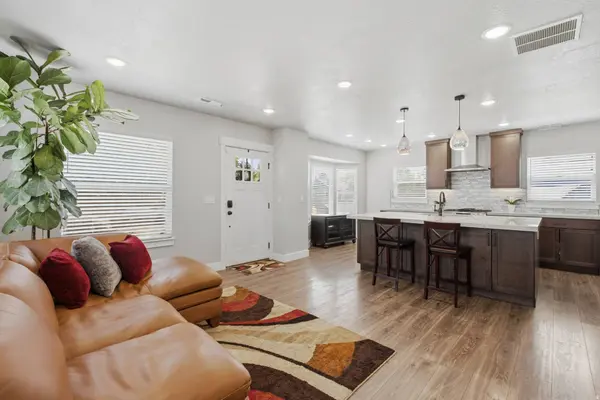 2724 S LAKE ST, Salt Lake City, UT 84106