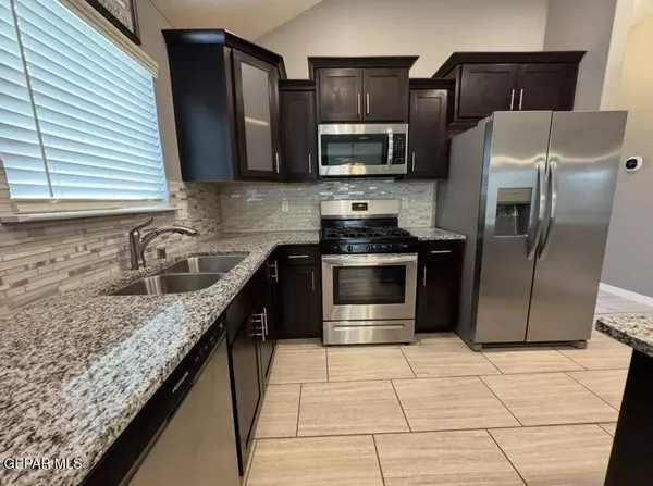 223 HERTS WAY, El Paso, TX 79928