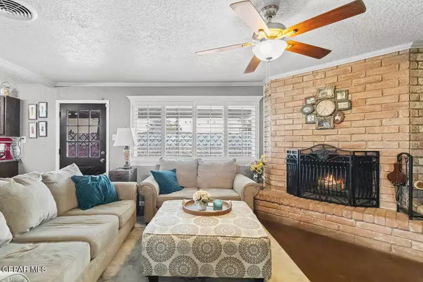 5832 GALAXIE DR, El Paso, TX 79924