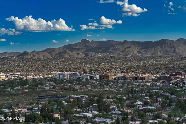 27 SILENT CREST DR, El Paso, TX 79902