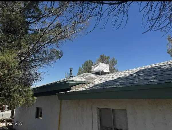 220 NW G AVE, Fabens, TX 79838