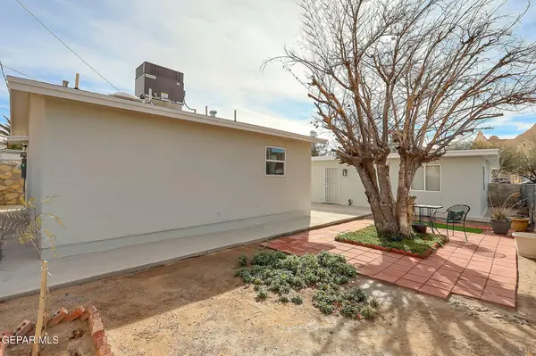 4421 MEMPHIS AVE #B, El Paso, TX 79903