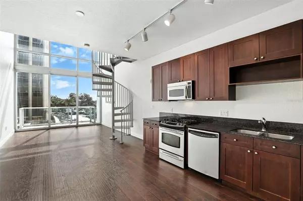 150 E ROBINSON ST #2A, Orlando, FL 32801