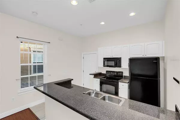 1384 LAKE BALDWIN LN #C, Orlando, FL 32814