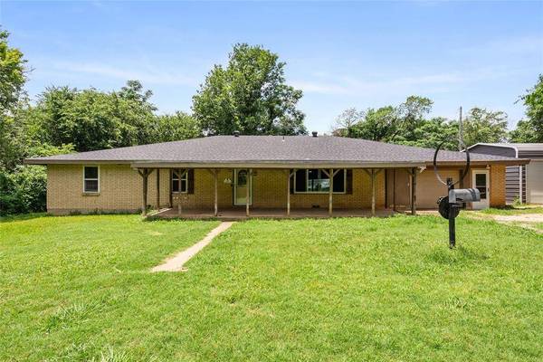 2417 N County Road 810, Alvarado, TX 76009