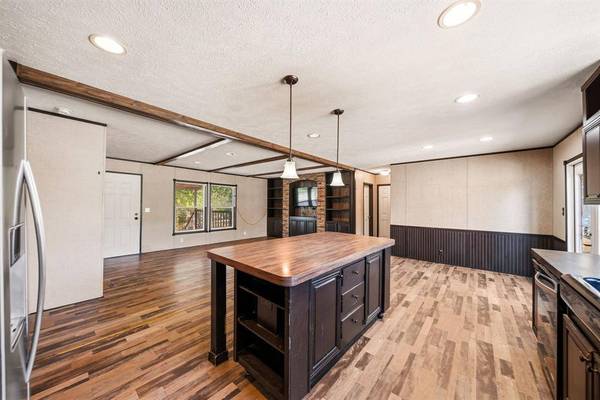 247 Chapel Hill Lane, Waxahachie, TX 75165