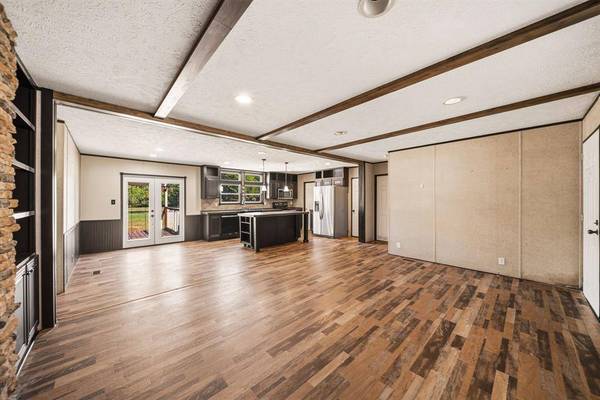 247 Chapel Hill Lane, Waxahachie, TX 75165