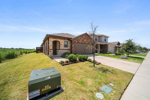 1501 Dilley Lane, Forney, TX 75126