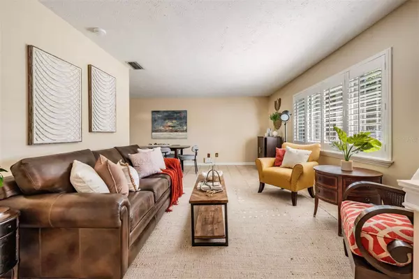 7709 HINSDALE DR, Tampa, FL 33615