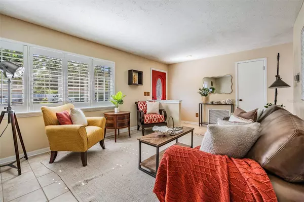 7709 HINSDALE DR, Tampa, FL 33615