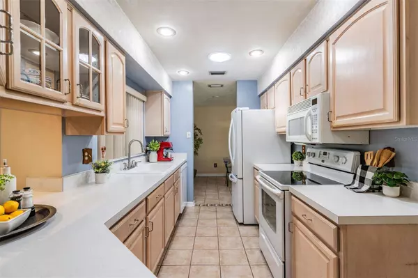 7709 HINSDALE DR, Tampa, FL 33615