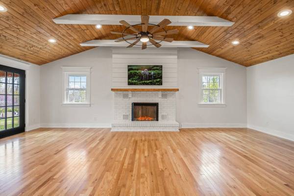 10710 Lebanon Road, Parksville, KY 40464