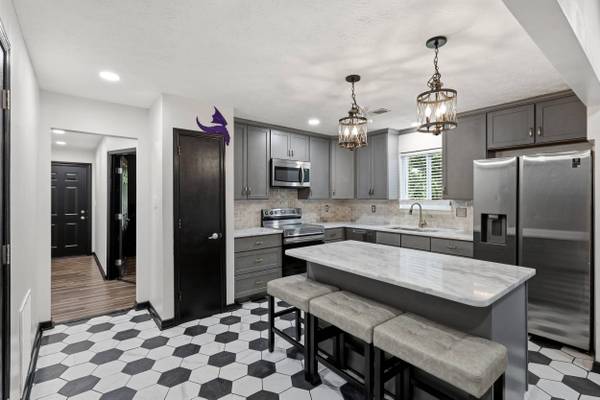 425 Quail Run Road, Versailles, KY 40383