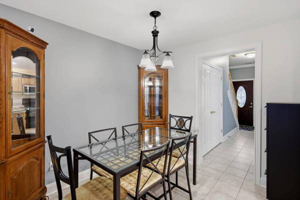 185 Berry Avenue, Versailles, KY 40383