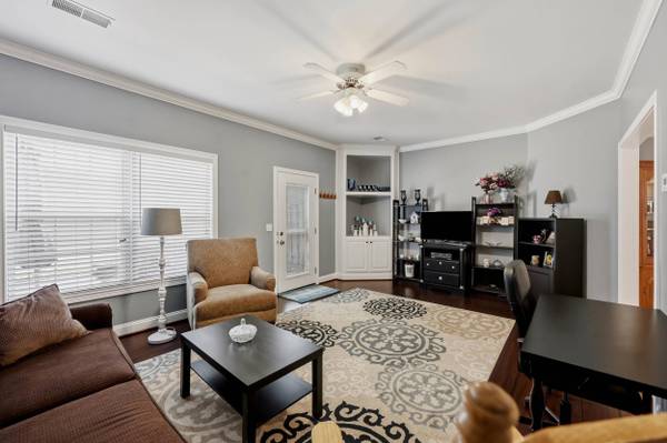 185 Berry Avenue, Versailles, KY 40383
