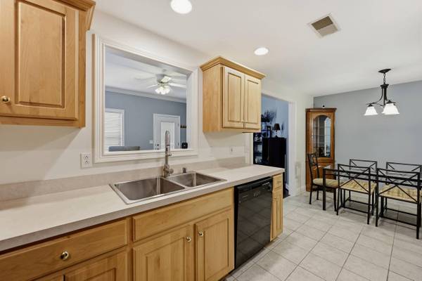 185 Berry Avenue, Versailles, KY 40383