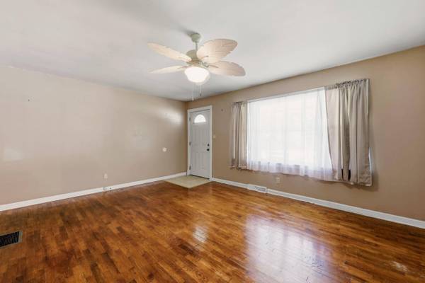 1587 Fairview Road, Lawrenceburg, KY 40342