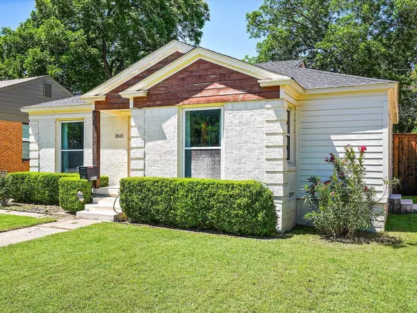 2615 Burlington Boulevard, Dallas, TX 75211