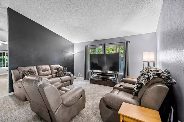 2837 Corrida Court, Grand Prairie, TX 75052