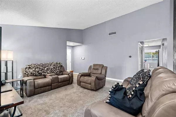 2837 Corrida Court, Grand Prairie, TX 75052