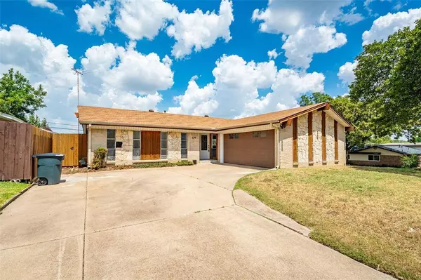 629 Bur Oak Drive, Irving, TX 75060