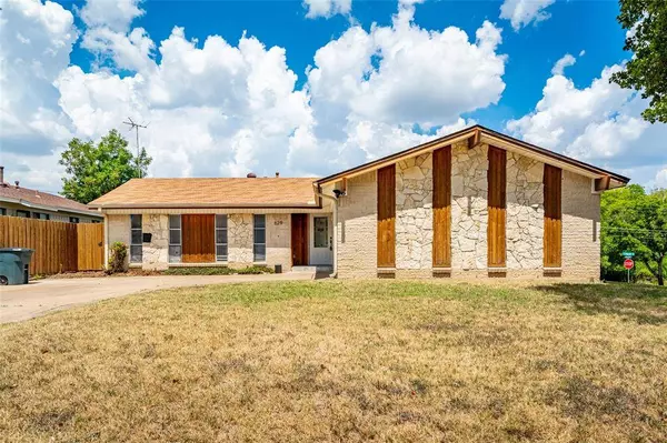 629 Bur Oak Drive, Irving, TX 75060