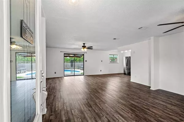 629 Bur Oak Drive, Irving, TX 75060