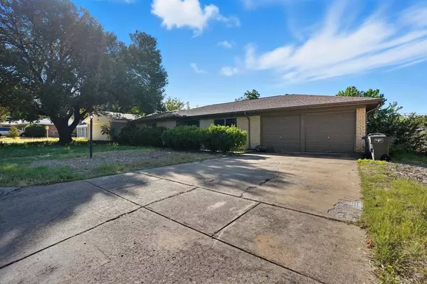 233 Bellvue Drive, Fort Worth, TX 76134