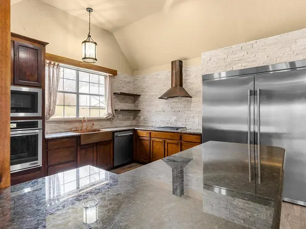 4915 T W King Road, Southlake, TX 76092