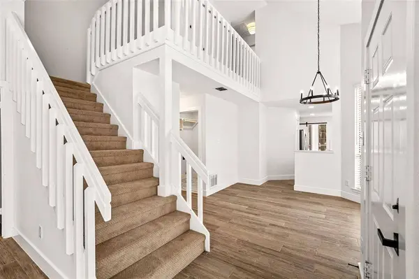 381 Arbor Lane, Euless, TX 76039