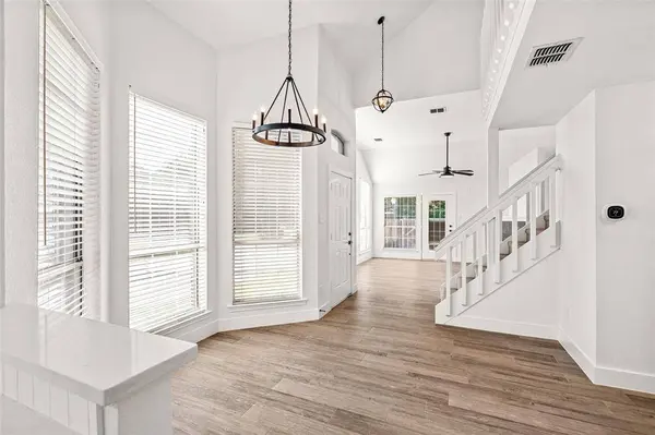 381 Arbor Lane, Euless, TX 76039