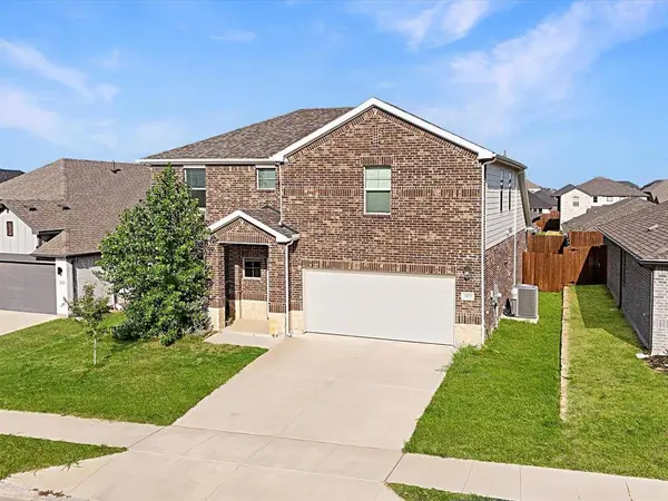 10529 Tuxinaw Trail, Fort Worth, TX 76179