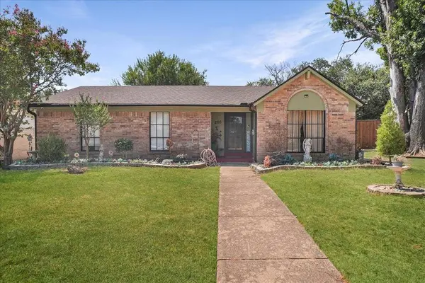 2710 Moonriver Lane