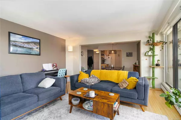 777 Blanshard St #301, Victoria, BC V8W 2G9