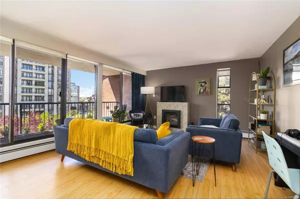 777 Blanshard St #301, Victoria, BC V8W 2G9