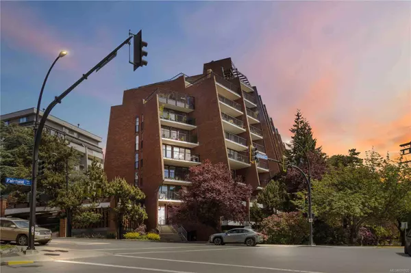 777 Blanshard St #301, Victoria, BC V8W 2G9