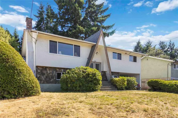 2989 Charlotte Dr, Colwood, BC V9B 4L9