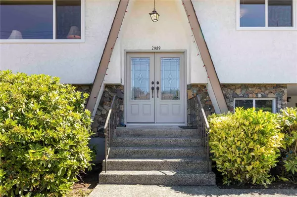 2989 Charlotte Dr, Colwood, BC V9B 4L9