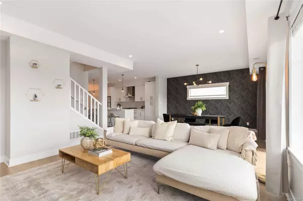 2544 Obsidian Pl, Langford, BC V9B 5L4