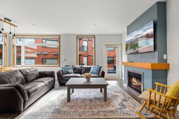 150 Nursery Hill Dr #207, View Royal, BC V9B 0P2