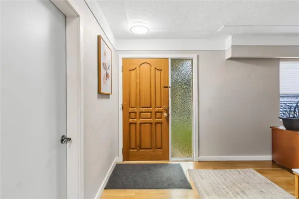 2351 Bellamy Rd, Langford, BC V9B 3M8