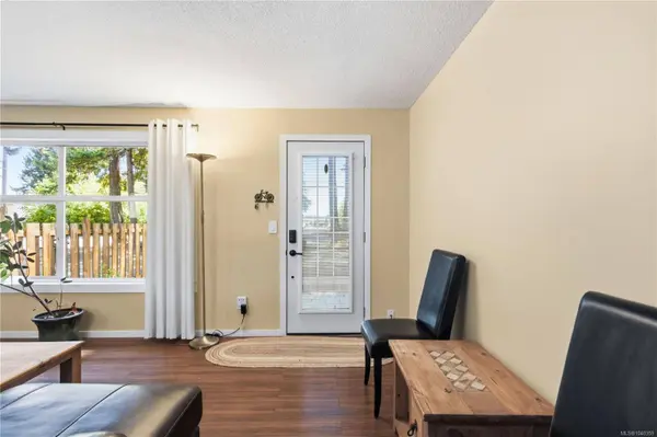 2872 Glen Lake Rd, Langford, BC V9B 4A7