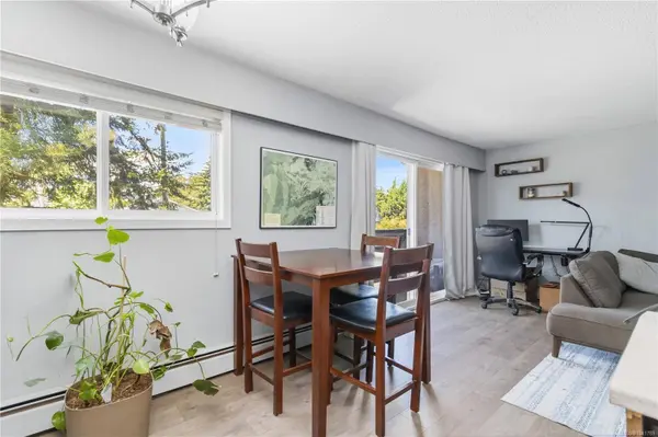 3800 Quadra St ##203, Saanich, BC V8R 5G4